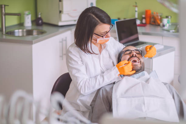 Best Emergency Tooth Extraction in Sloan, IA